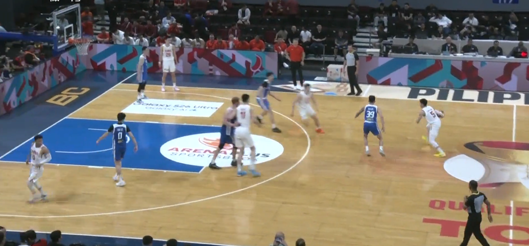 乐鱼leyu体育运营中心-世预赛|半场战报：中国男篮1分落后中国台北，全队无人得分上双